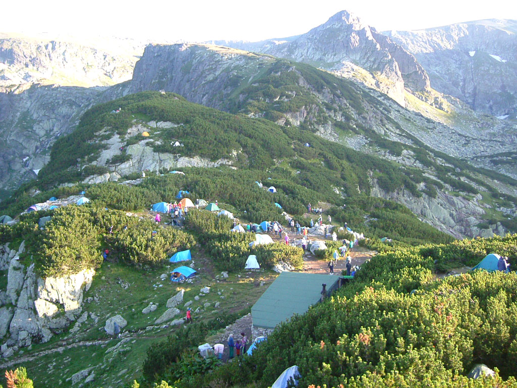 Част от палатковия лагер