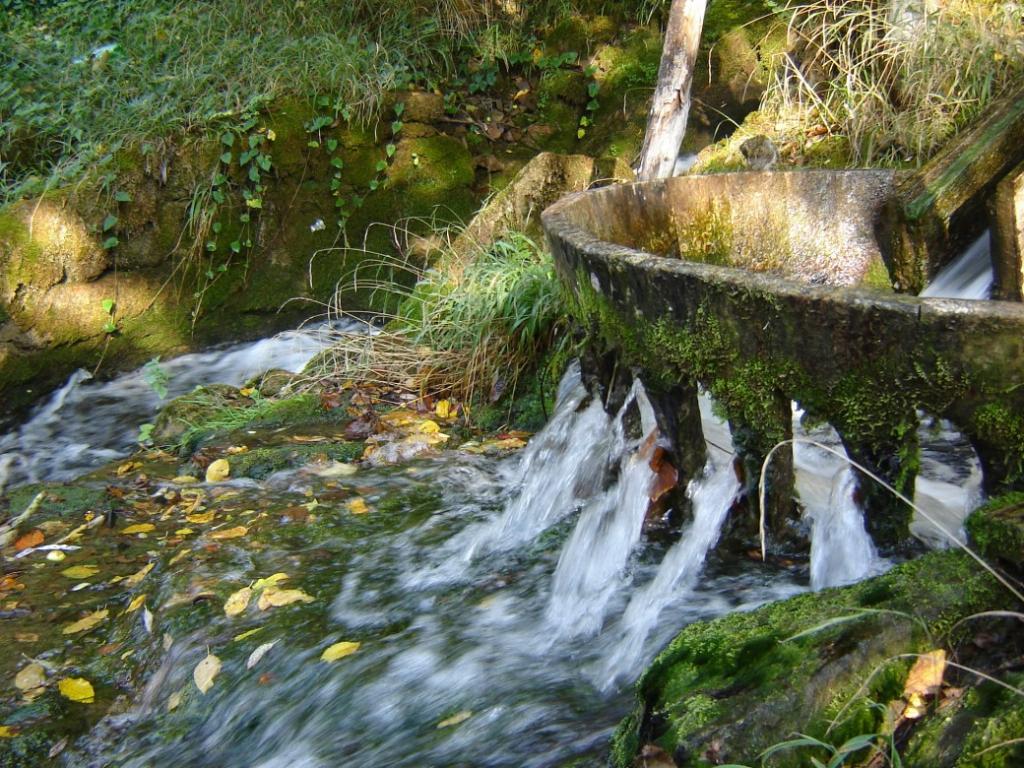 Водопадче, впрегнато на работа-2