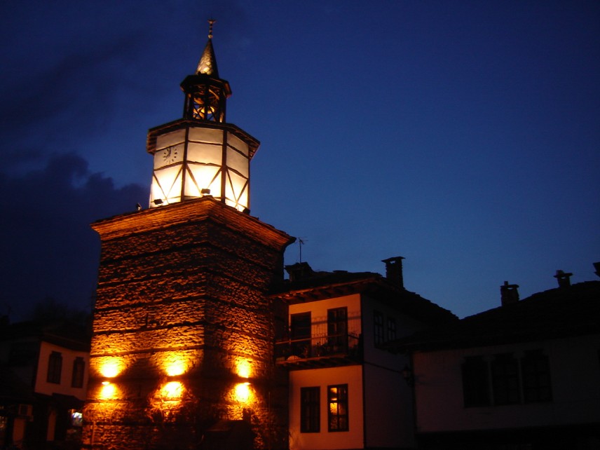 Часовниковата кула на площада в Трявна - 3
