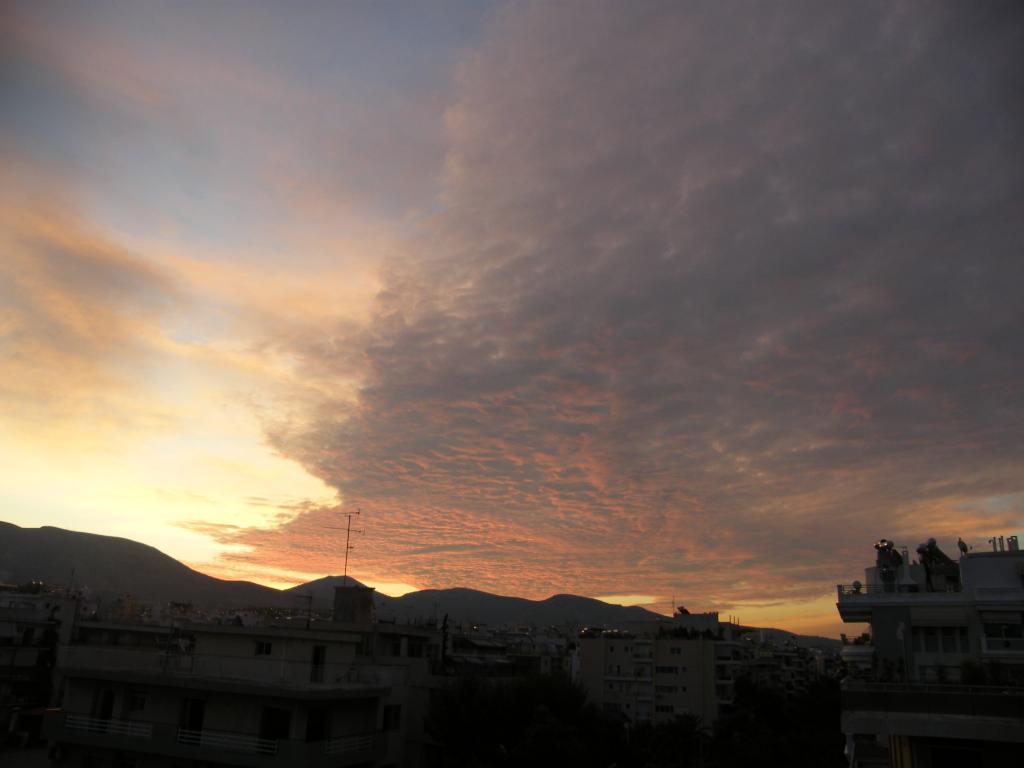 облаци при изгрев