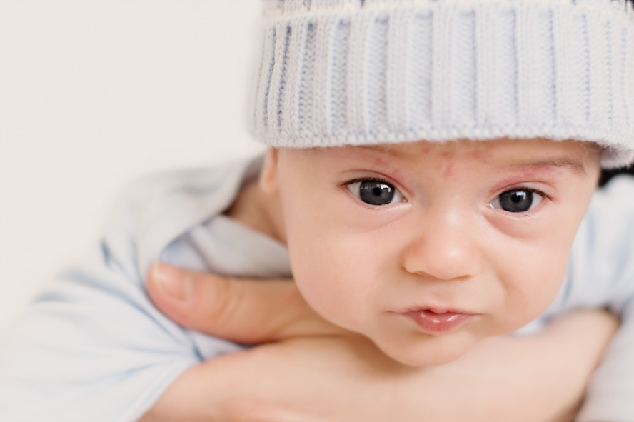 Моля, пуснете ме...