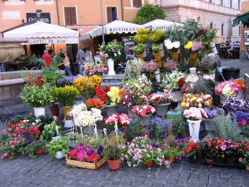 Романтика и цветя в Рим