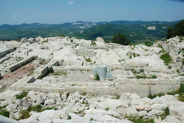 Перперикон и Храма на Орфей при Татул